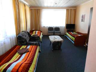 Отель Jeruzale Hotel Вильнюс Трехместный номер с основными удобствами-3